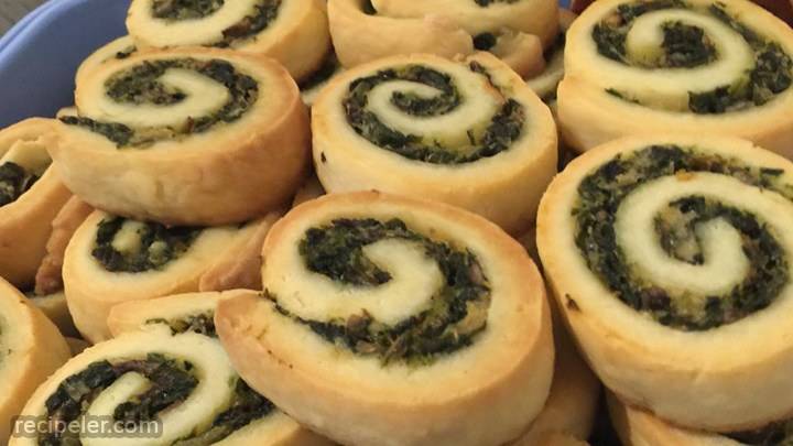 spinach and mushroom pinwheels