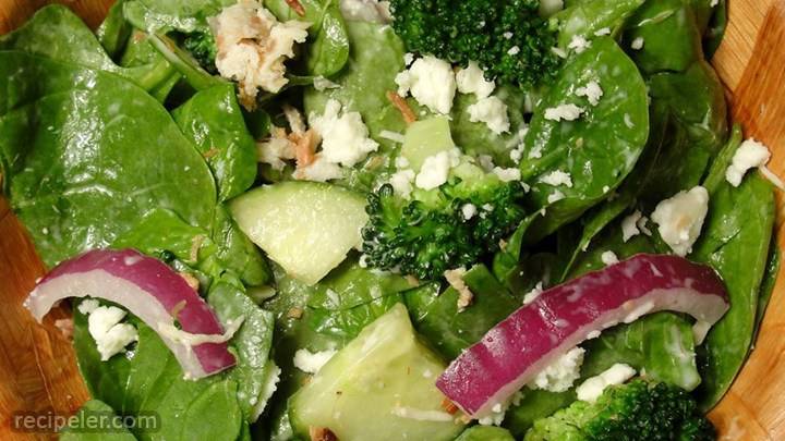 spinach ranch salad