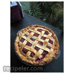 strawberry rhubarb pie