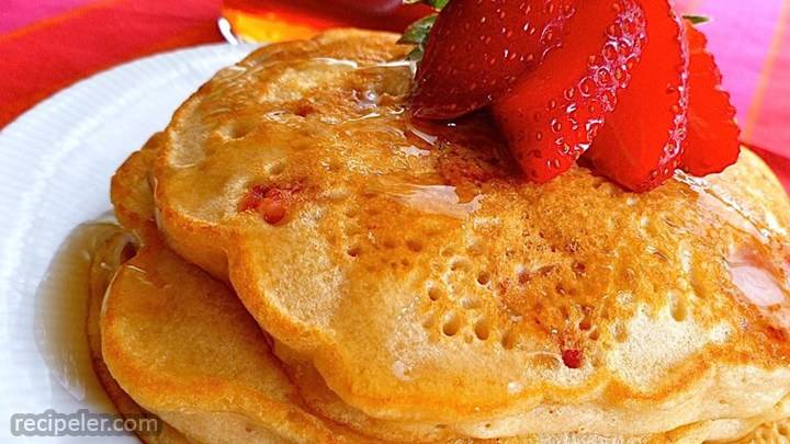 strawberry vanilla pancakes