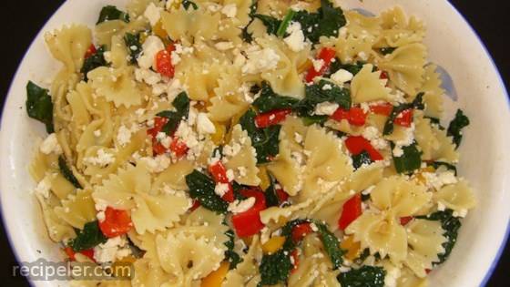 Sweet Pepper Pasta Toss with Kale