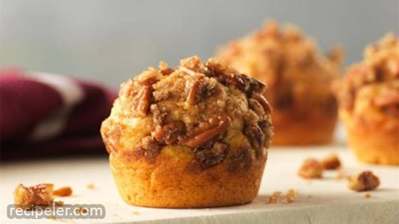 Sweet Potato Muffins with Pecan Streusel