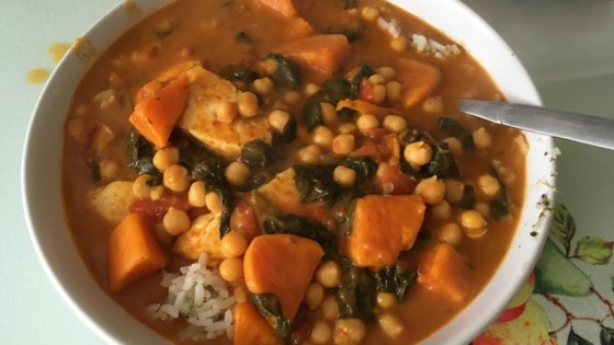Sweet Potato, Spinach, And Halloumi Curry