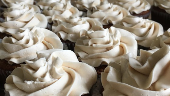 Talian Meringue Buttercream Frosting With Honey