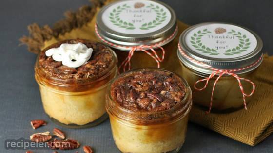 Traditional Pecan Pie in a Jar