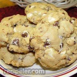 triple chocolate chip cookies