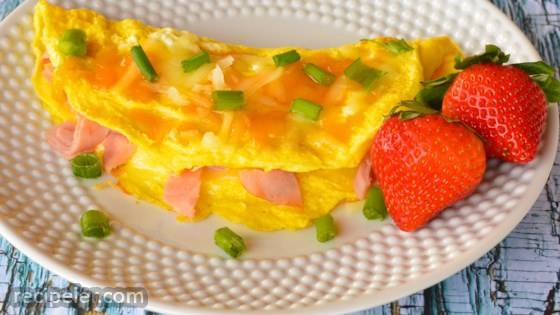 Ultimate Low-Carb Ham and Cheese Omelet for Two