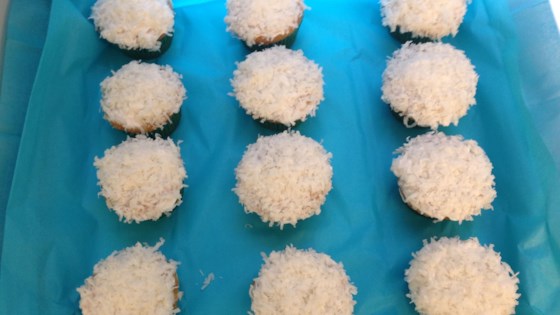 Vegan Pumpkin Cupcakes With Coconut