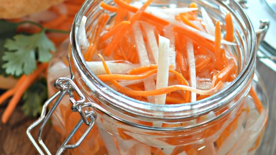 Vietnamese Pickled Daikon Radish And Carrots