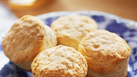 white lily® light and fluffy biscuits