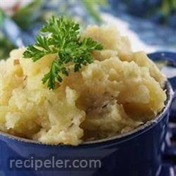 Yukon Gold Mashed Potatoes with Roasted Shallots