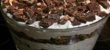 chocolate candy bar cake