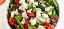 Crumbly Gorgonzola Strawberry Quinoa Salad