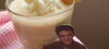 elvis smoothie (almond and banana)