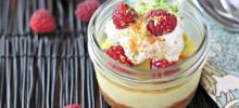 key lime and raspberry pies in jars