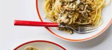 Linguine and Clam Sauce