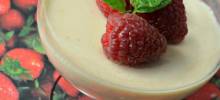 panna cotta with strawberry jam