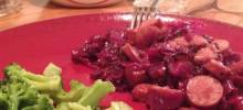Polish Sausage with Red Cabbage