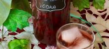 raspberry-nfused vodka