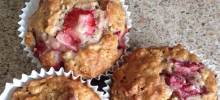 strawberry cinnamon oatmeal muffins
