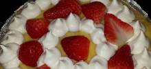 strawberry delight dessert pie