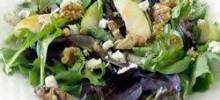 Tangy Pear and Blue Cheese Salad
