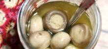 tangy pickled mushrooms