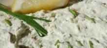 Warm Blue Cheese Dip with Garlic and Bacon