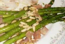 Asparagus with Prosciutto and Pine Nuts