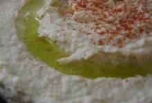 authentic middle eastern hummus (chummus)