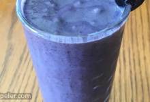 Banana Blueberry Peanut Butter Smoothie