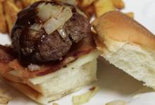 barbeque bacon sliders