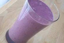 blueberry, banana, and peanut butter smoothie