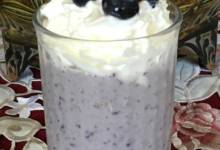 blueberry banana milkshake