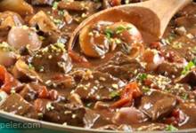 Braised Beef with Shallots and Mushrooms