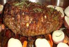 Broiled and Slow-Roasted Butterflied Leg of Lamb With Cumin and Garlic