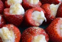 cheesecake-stuffed strawberries