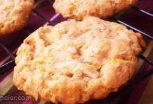 Chewy Crispy Coconut Cookies