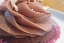 chocolate cupcakes with caramel frosting