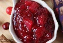 Cranberry Sauce with Honey and Pears