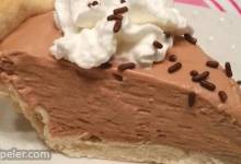 Creamy Chocolate Mousse Pie