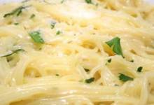 creamy garlic pasta