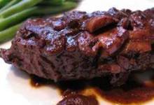Easy Flat ron Steak in Wine Sauce