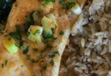fish filet in thai coconut curry sauce