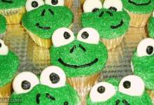 frog cupcakes