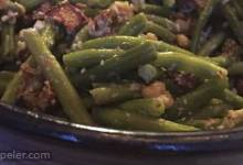 Green Beans with Blue Cheese