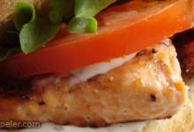 Grilled Salmon Sandwich with Dill Sauce