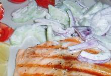 grilled salmon with cucumber salad