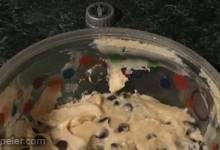 Holly's Chocolate Chip Cookie Dough Dip