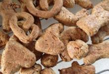 homemade healthy dog treats with carrot and parsley